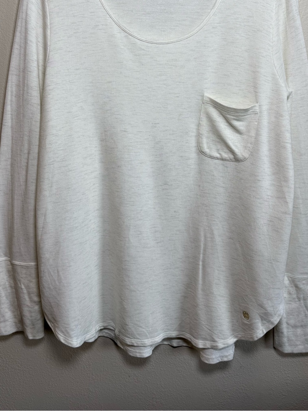 Lilly Pulitzer White Luxletic Kerah Long Sleeve Tee Super Soft Stretchy Top LG - Picture 4 of 12